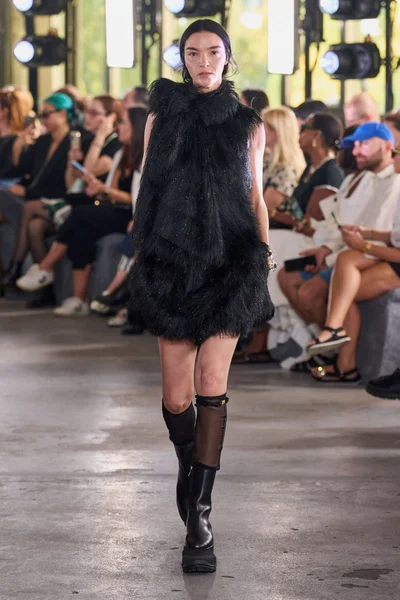 Look 39